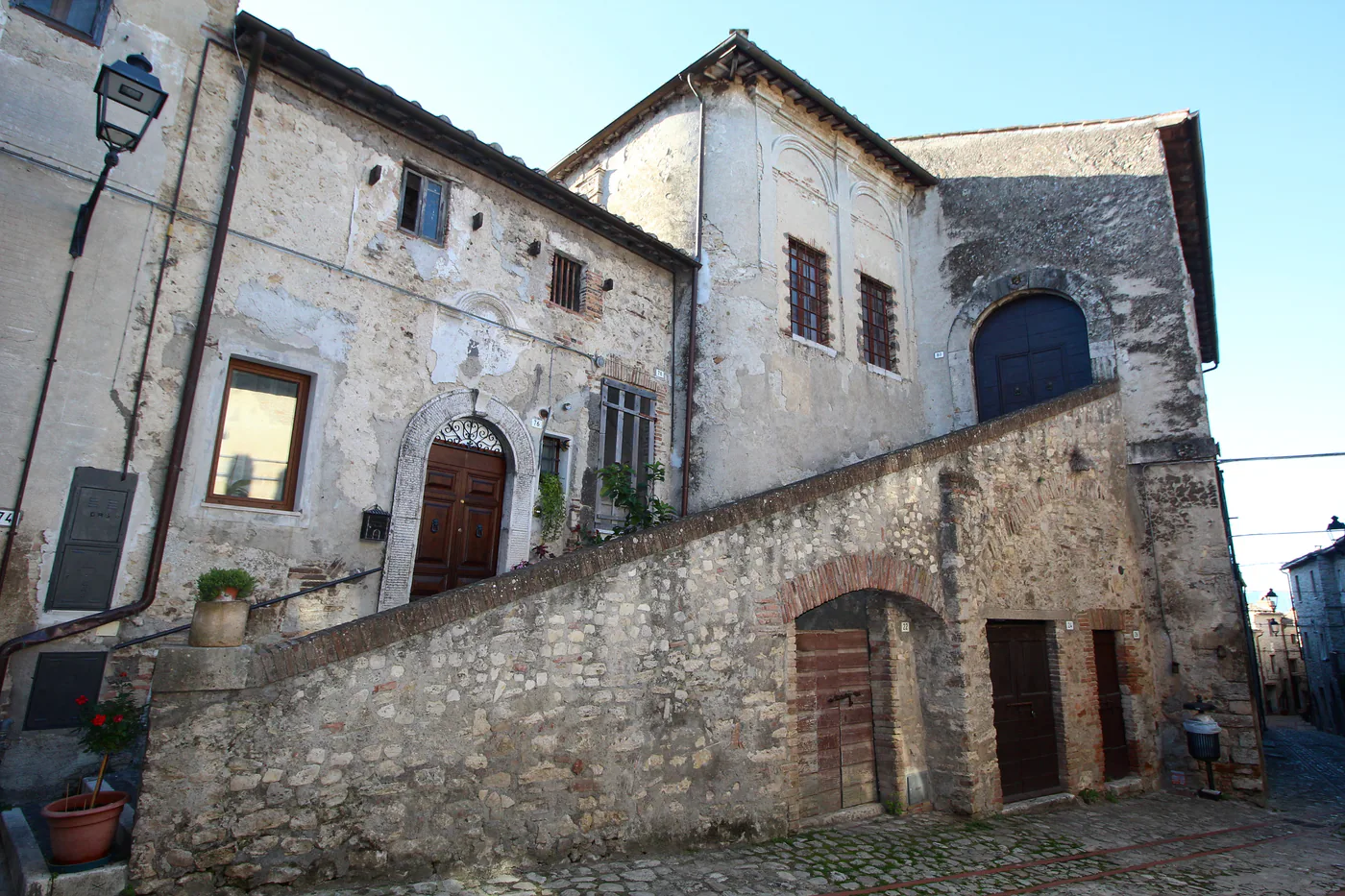 Palazzo Orsini nel centro storico di Penna in Teverina.